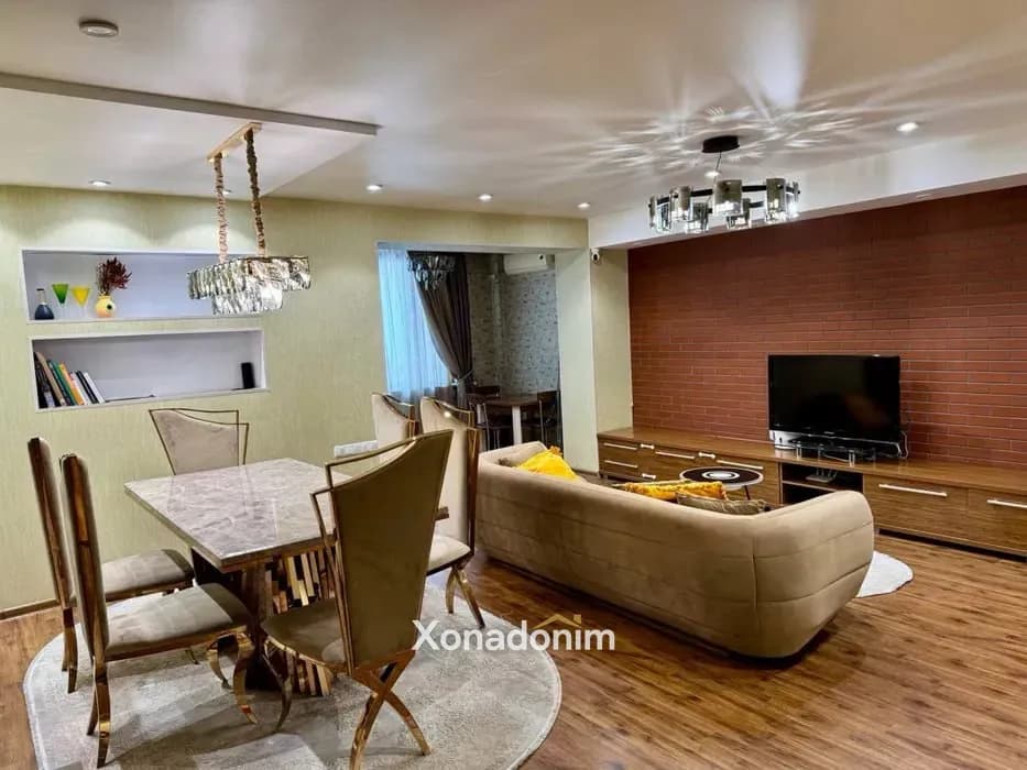 Mirobodda 3 xonali kvartira, 70 m², 1/4-qavat