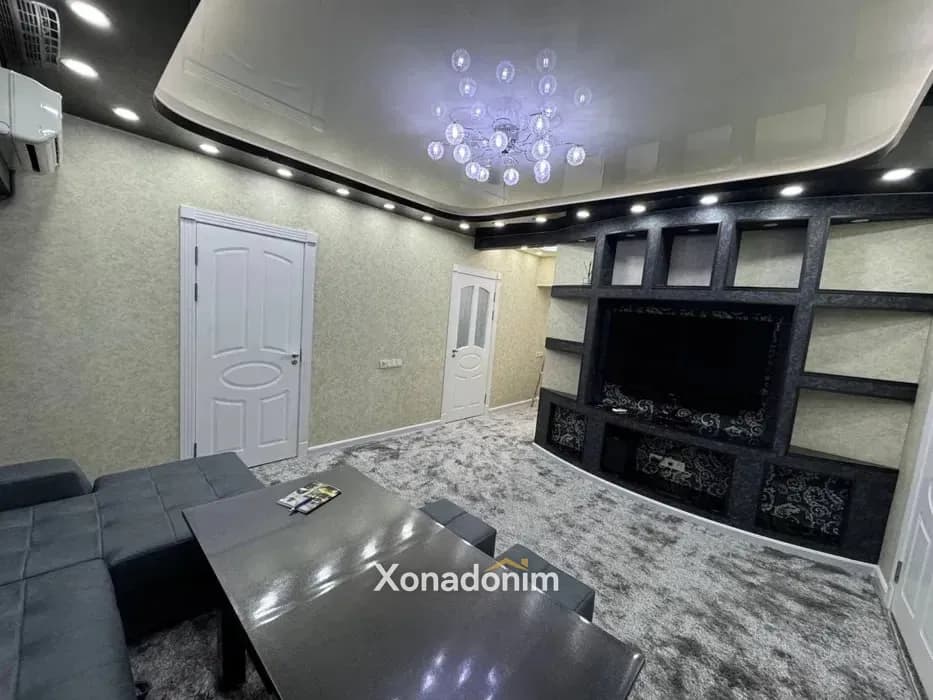 Mirzo Ulug'bekda 4 xonali kvartira, 80 m², 4/9-qavat
