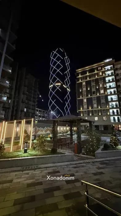 Yakkasaroyda 2 xonali kvartira, 64 m², 8/12-qavat