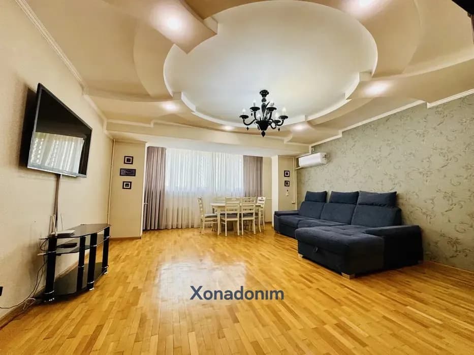 Mirzo Ulug'bekda kvartira, 100 m², 9/18-qavat