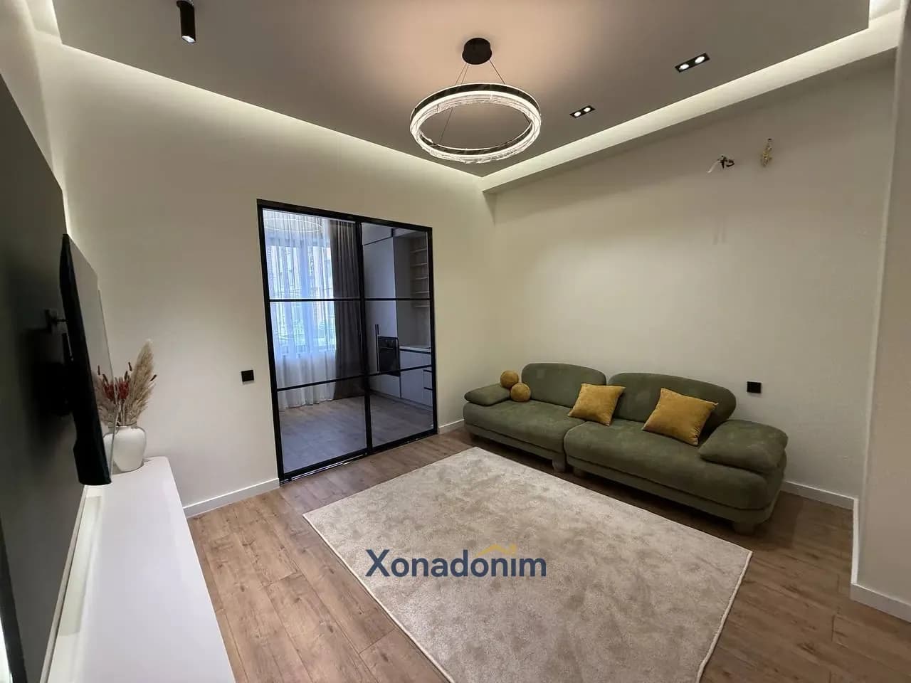 Mirzo Ulug'bekda 3 xonali kvartira, 70 m², 1/10-qavat