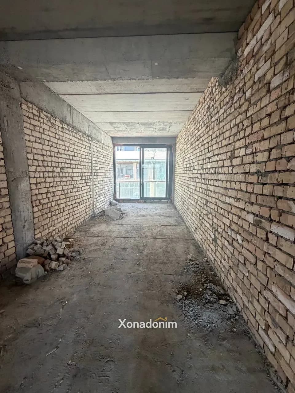 Mirzo Ulug'bekda 3 xonali kvartira, 92 m², 8/8-qavat