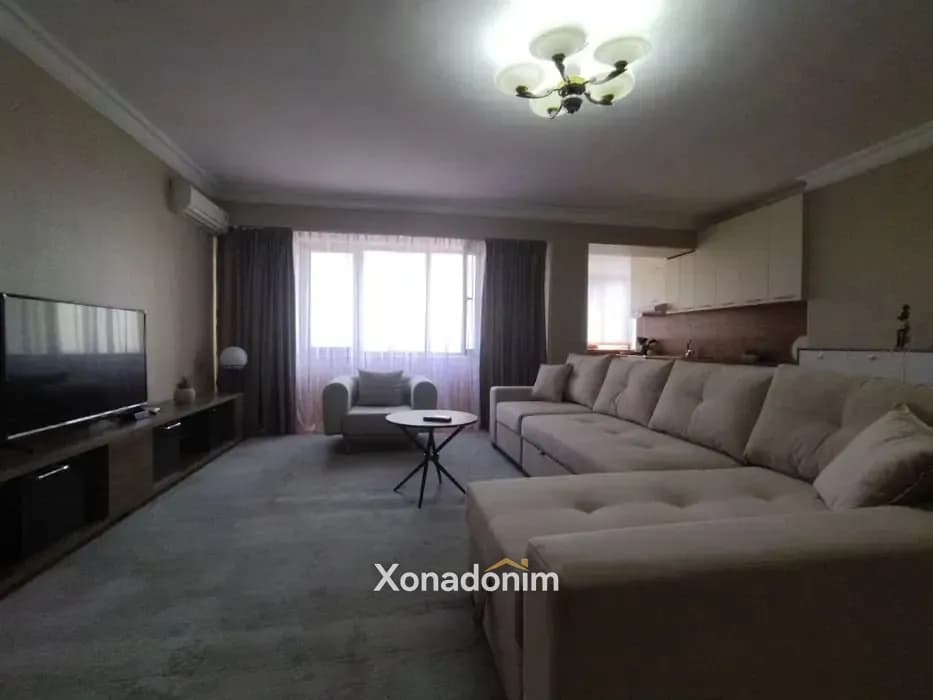 Mirzo Ulug'bekda kvartira, 100 m², 12/13-qavat