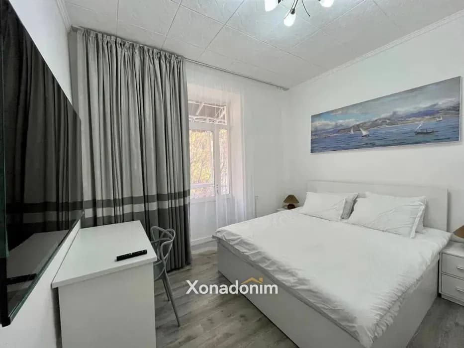 Mirobodda 2 xonali kvartira, 60 m², 2/2-qavat