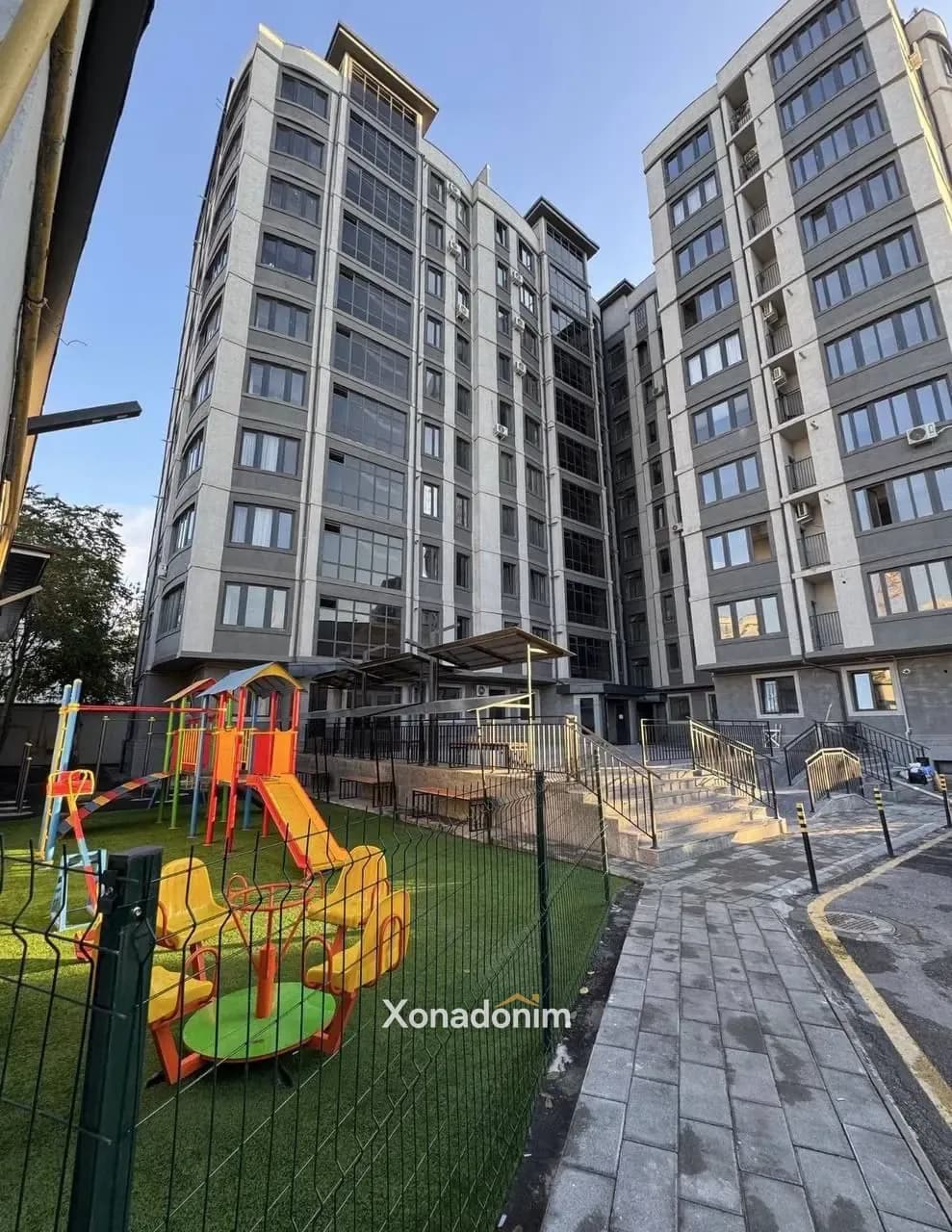 Mirzo Ulug'bekda 1 xonali kvartira, 32 m², 1/10-qavat