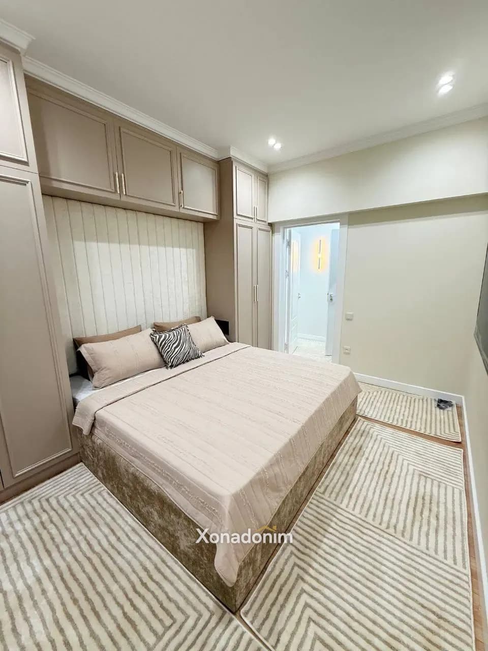 Mirzo Ulug'bekda 2 xonali kvartira, 44 m², 10/10-qavat
