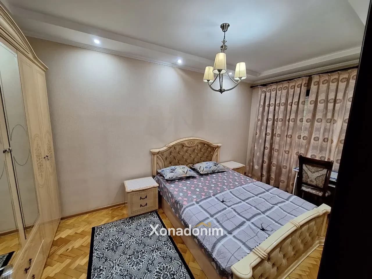 3 комн квартира. м.Ойбек 4
