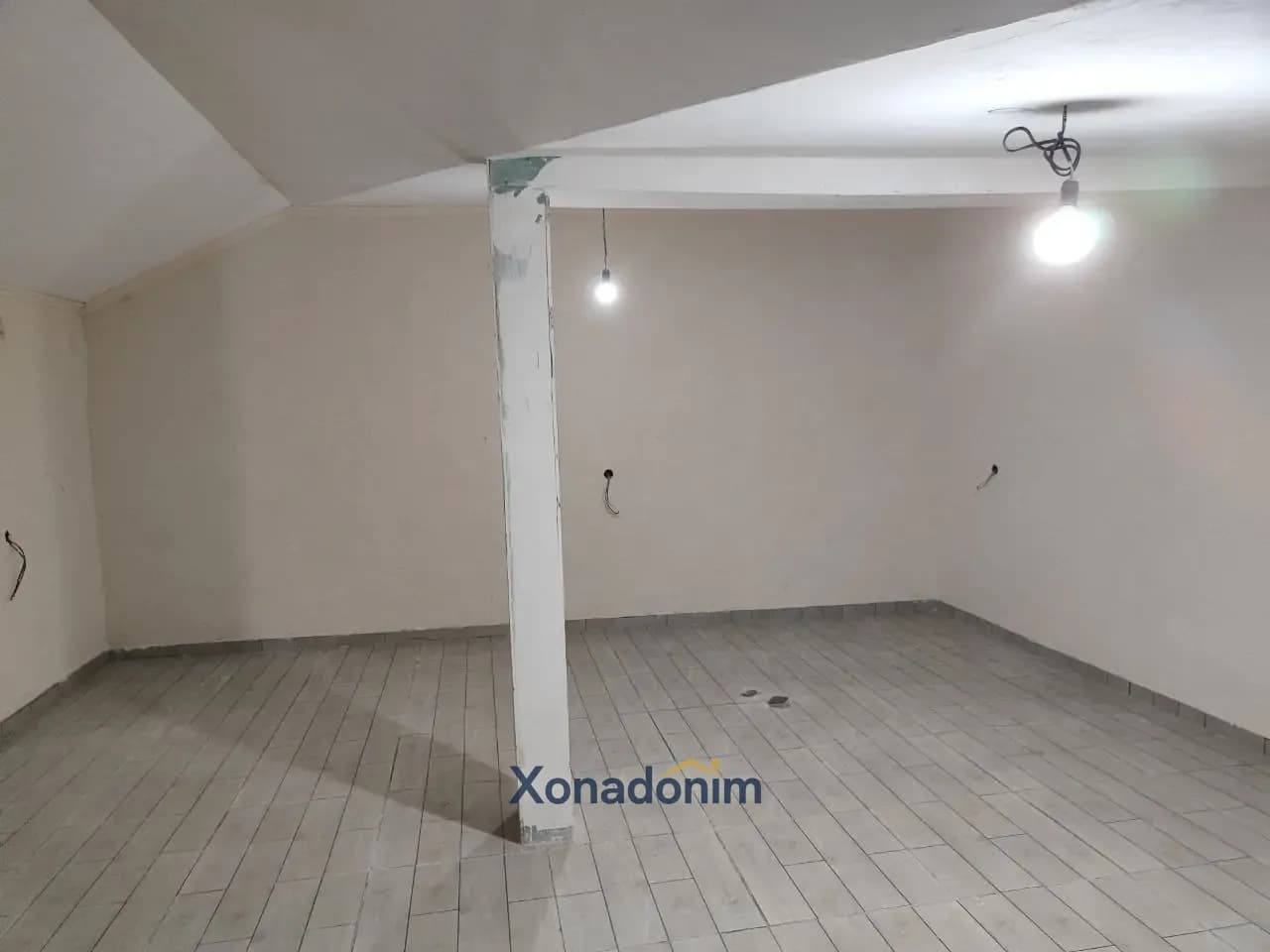 2 комн квартира в аренду. Дуплекс. Рисовый 2